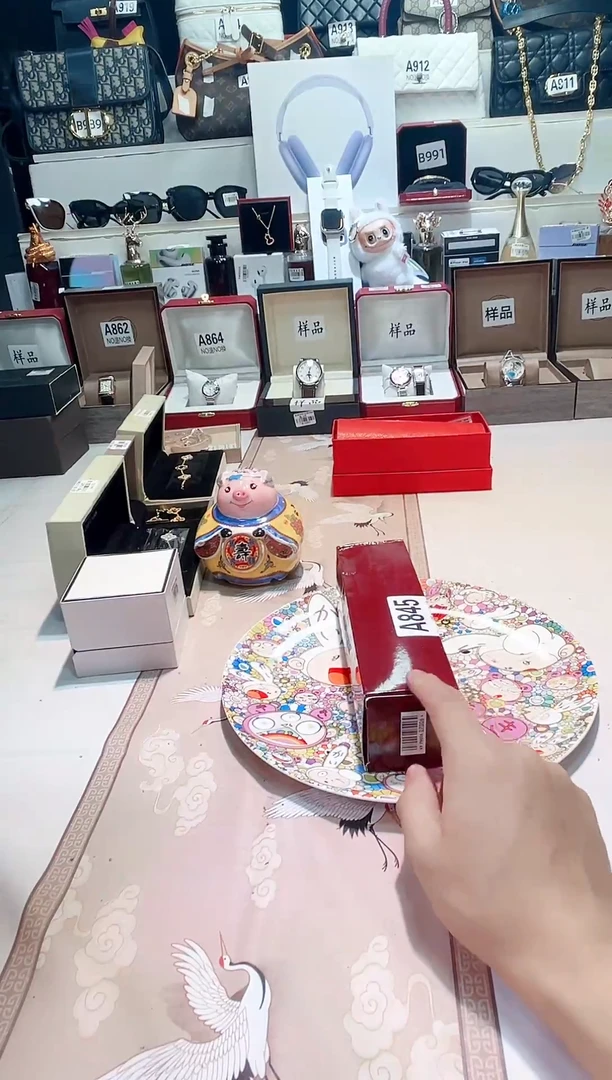 瓷片瓷器 库房到期 全部地板价@@1