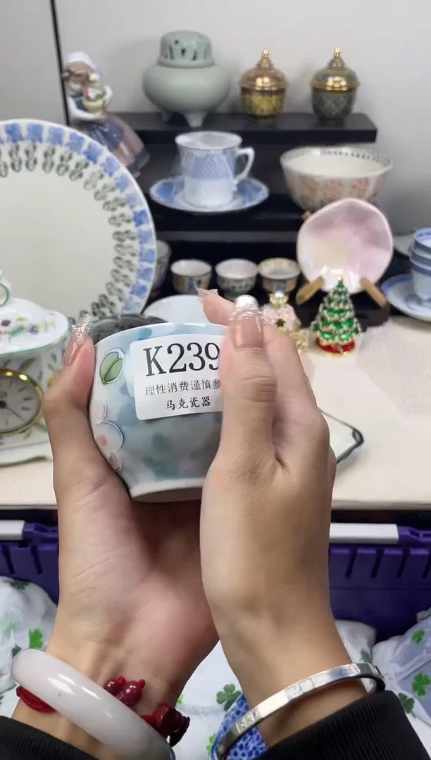 瓷片5**妈                K239