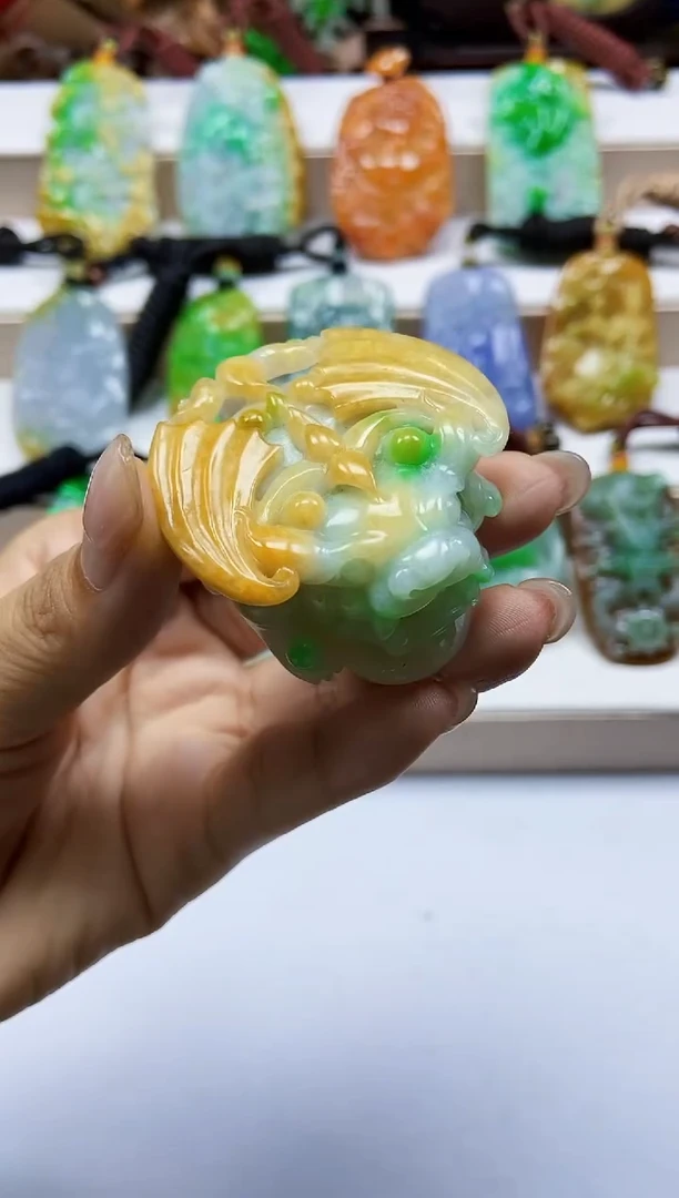 颈饰未镶嵌翡翠翡翠A货