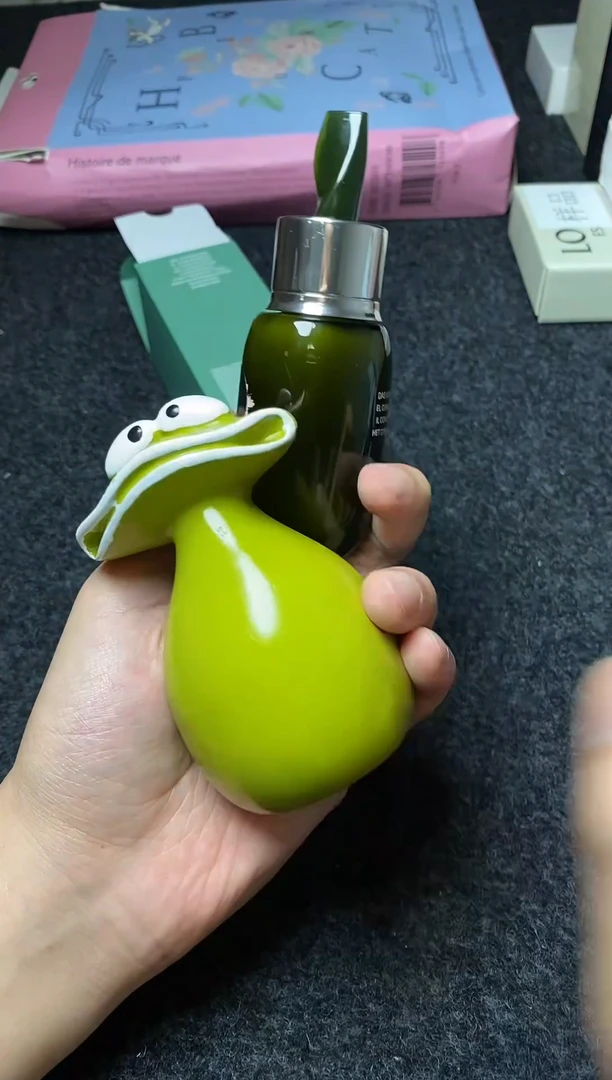 瓷片新号开播 全场漏不停