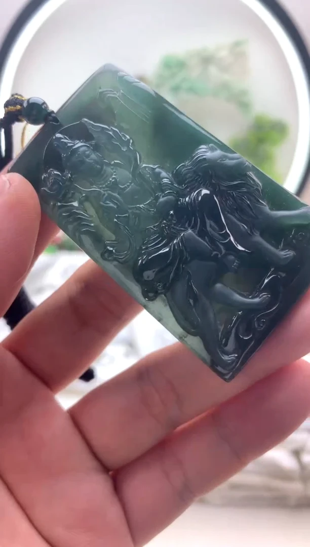 颈饰未镶嵌翡翠文殊