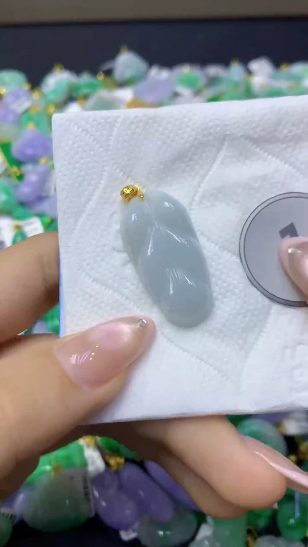 颈饰未镶嵌翡翠天然缅甸翡翠A货