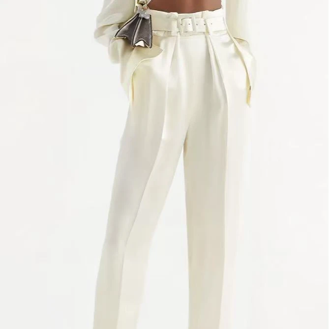 全新未使用 FENDI/芬迪 亮面高腰搭扣腰带休闲裤/38码