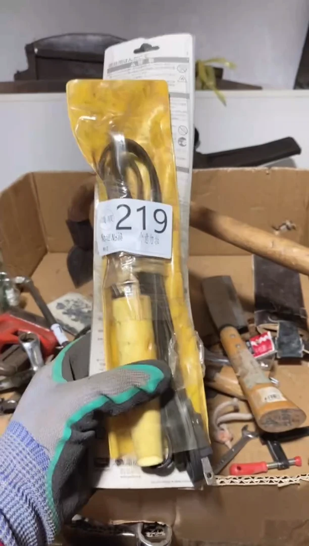 卜****库默认瑕疵 退货自理219