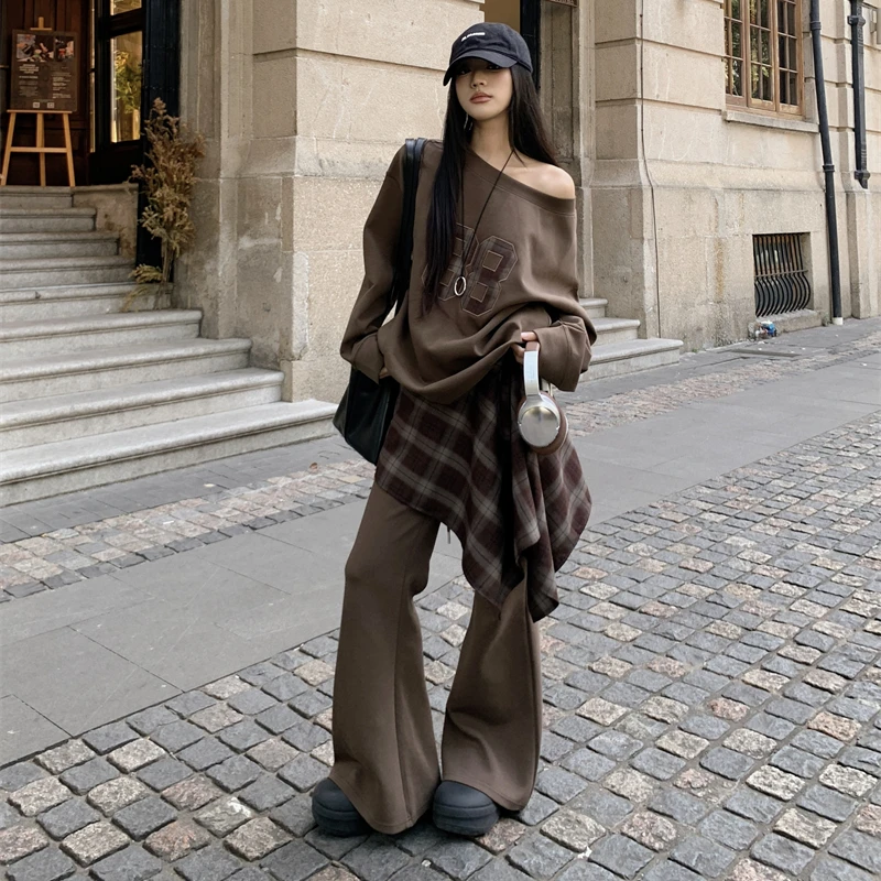 美式复古字母运动套装女秋冬季慵懒斜肩卫衣微喇叭休闲裤两件套潮