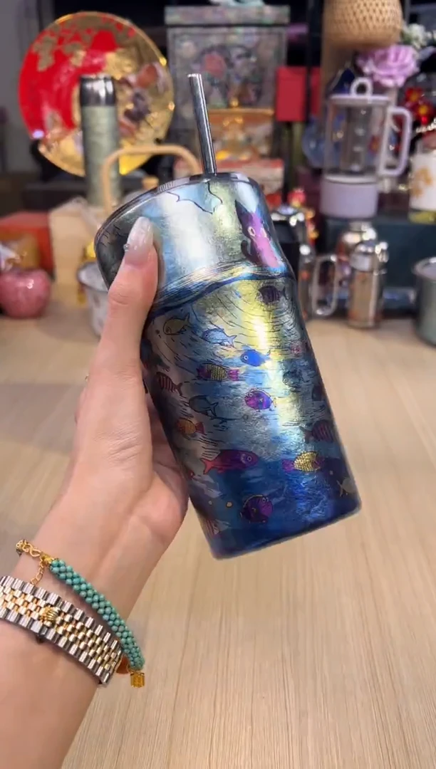 73执彩广口杯（一坐一海闲）