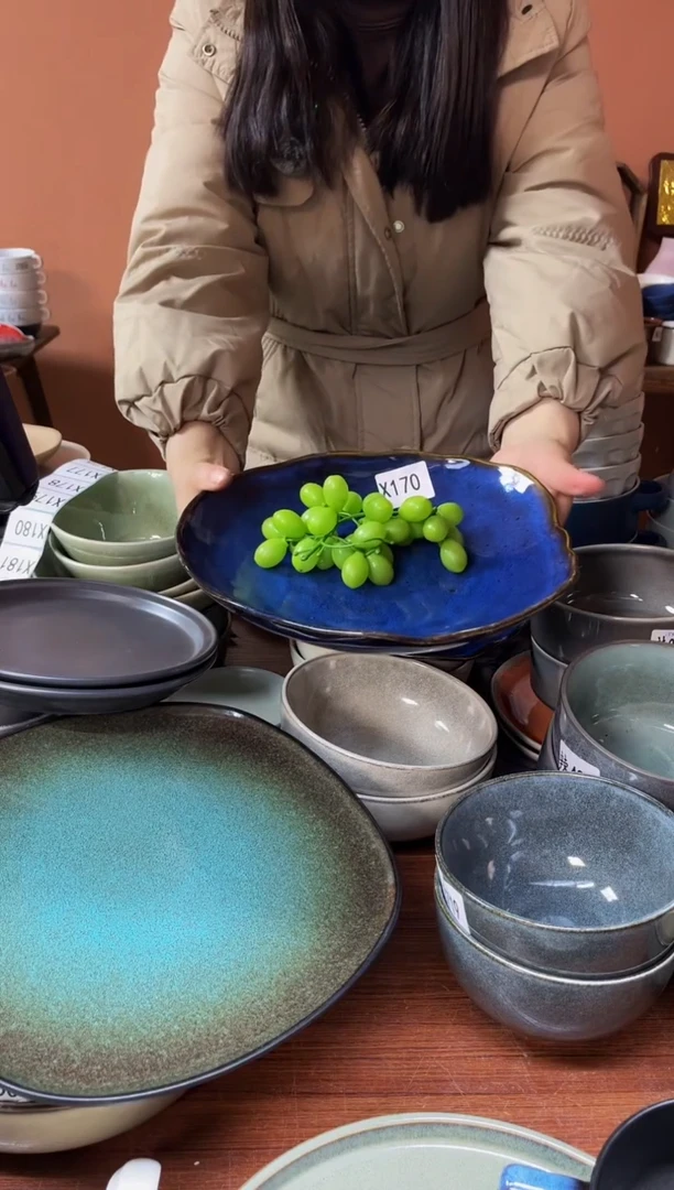 【闪购商品】碗X170 陶瓷蓝色窑变荷叶碗一个可能微瑕