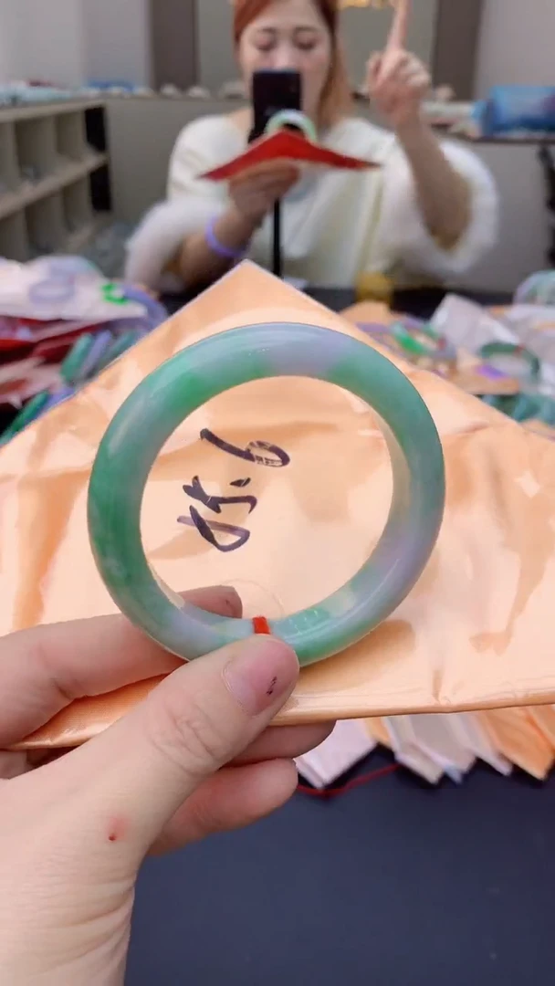 【闪购商品】翡翠手镯未镶嵌0515140354