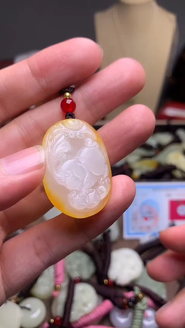 颈饰未镶嵌和田玉新疆料青海料清水和田玉吊坠