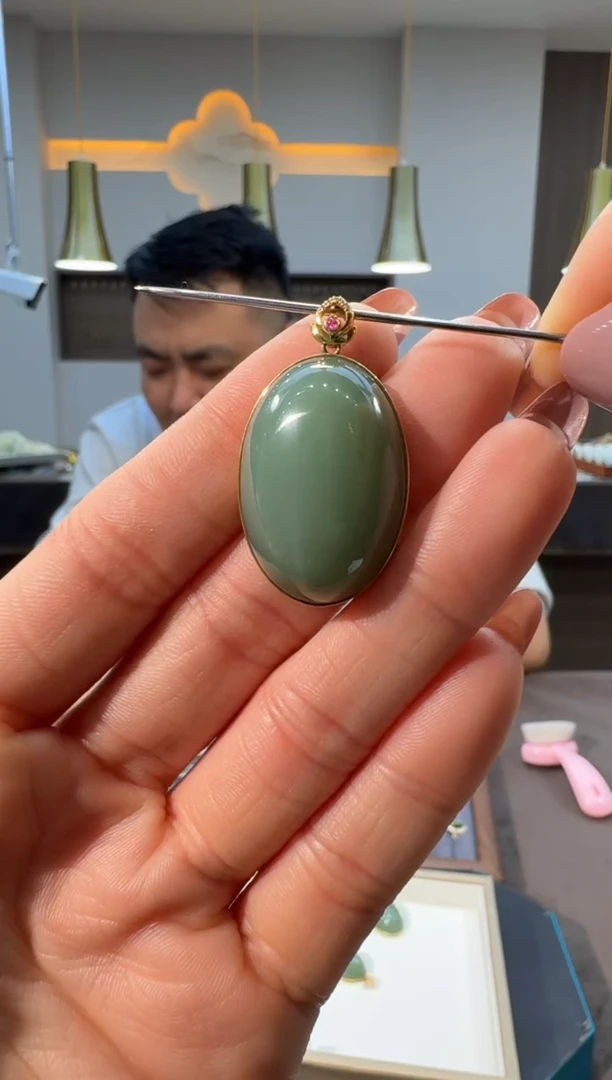 颈饰18K金镶嵌和田玉17冯总1.4多样性拍一发一