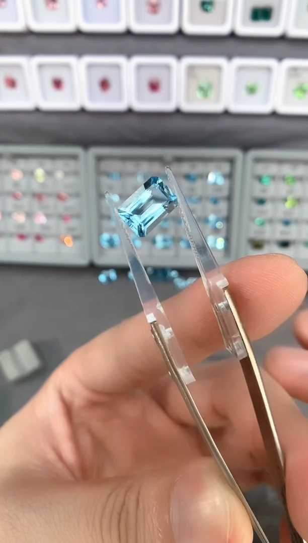 【闪购商品】定制海蓝宝石裸石未镶嵌2.34ct