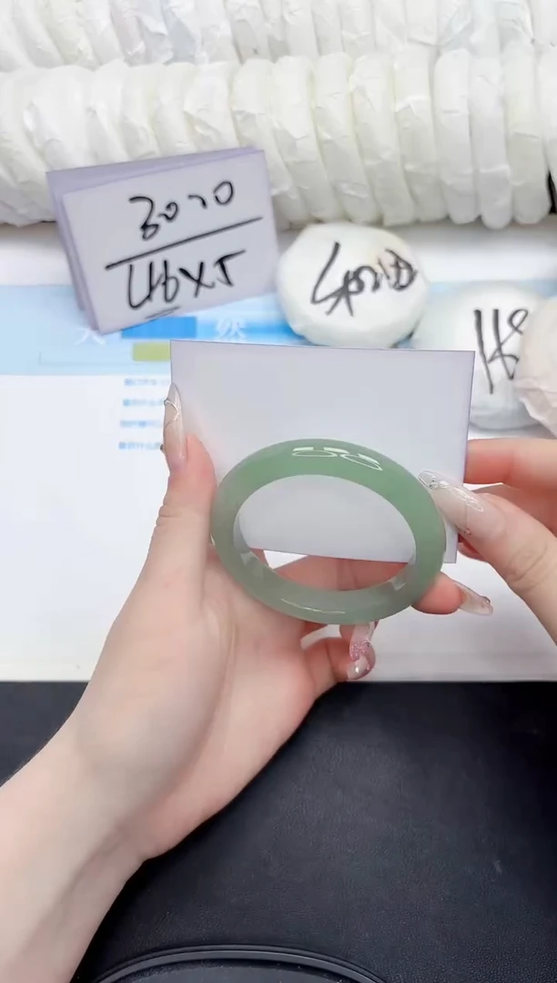 石英质玉手镯未镶嵌67-52