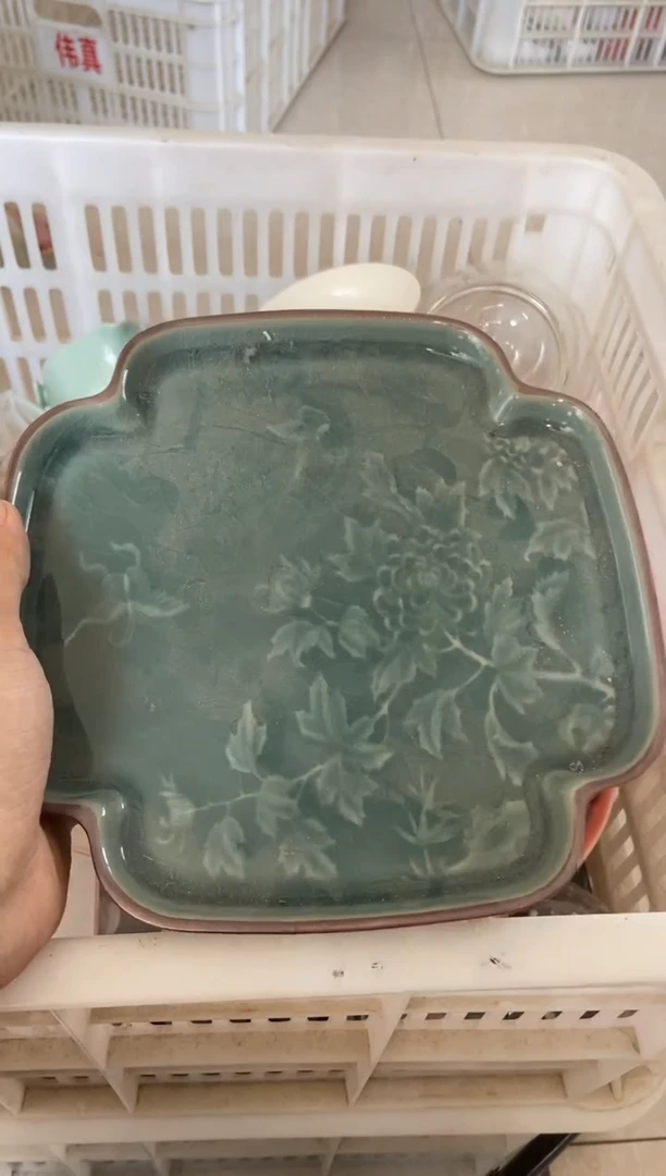 无运费险有瑕疵的摄影的产品有使用过的痕迹有点脏介意勿拍
