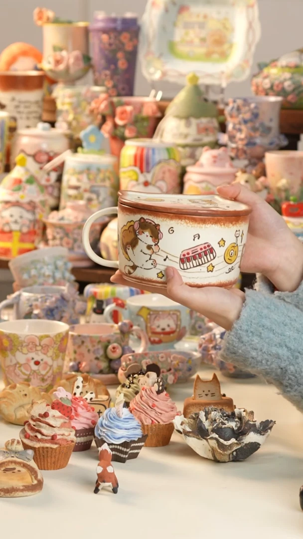 摆件陶景德镇釉下彩手绘设计师款陶瓷