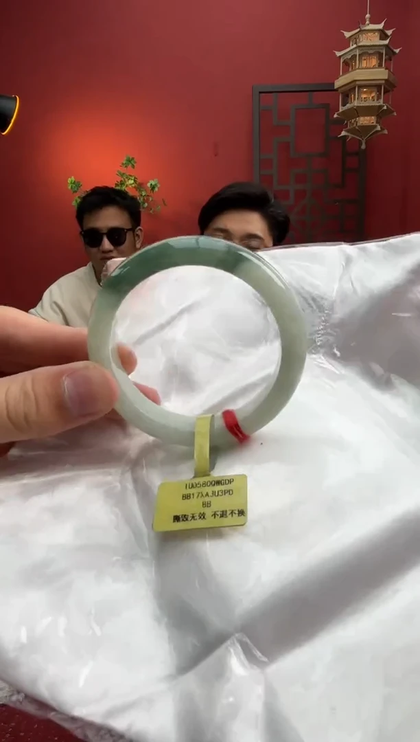 未镶嵌手镯翡翠翡翠手镯4