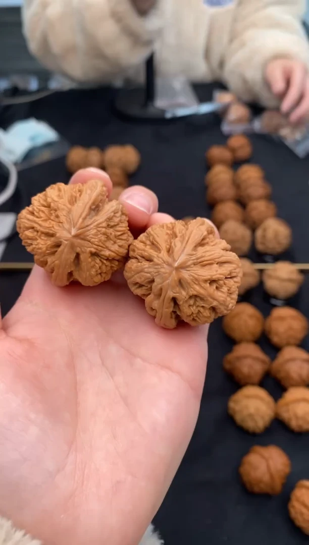 【闪购商品】文玩核桃把件肉球筋38-u886