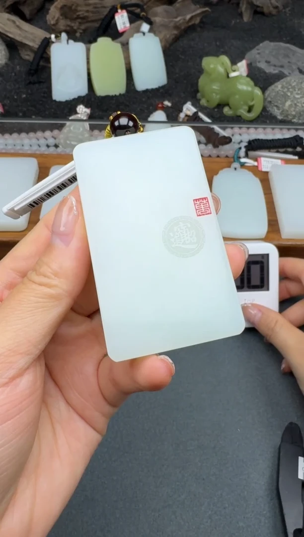 颈饰未镶嵌和田玉3