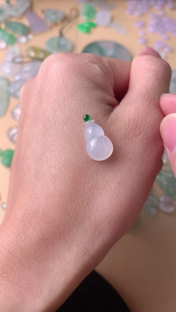 【闪购商品】翡翠颈饰未镶嵌翡翠A货葫芦