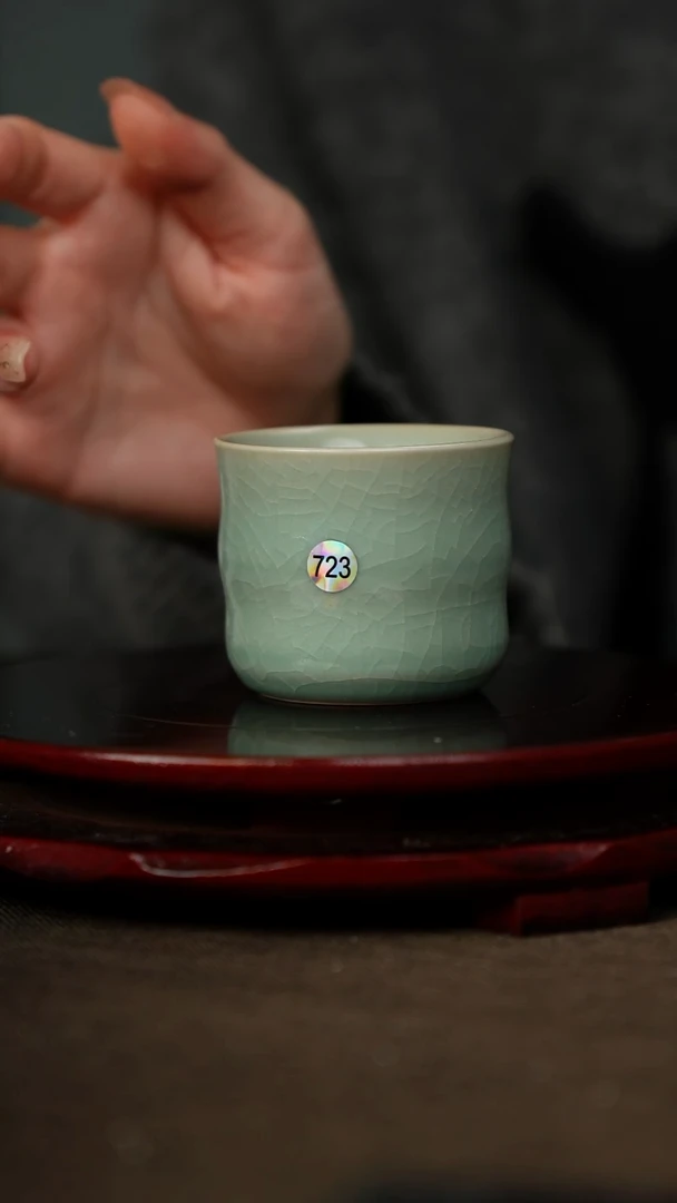 微微瑕 竹节杯 无底款 仿古釉723