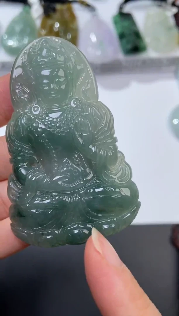 未镶嵌挂件翡翠374941  多人