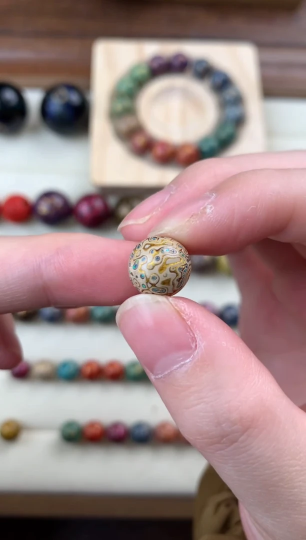 大漆彰髹变涂漆珠（白金1.0）