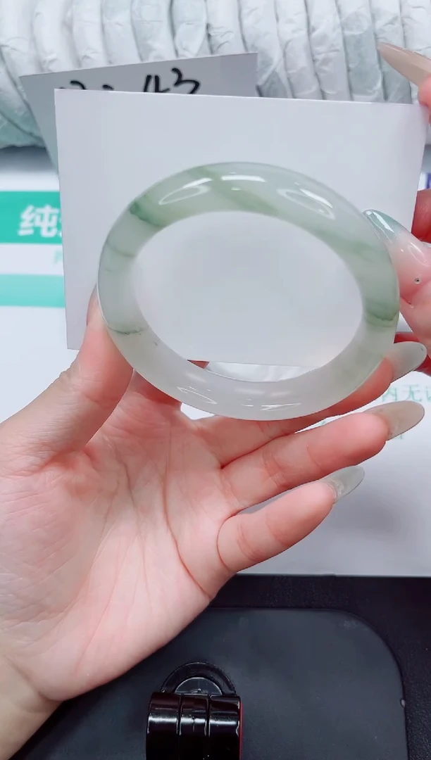 石英质玉手镯未镶嵌27-56.6