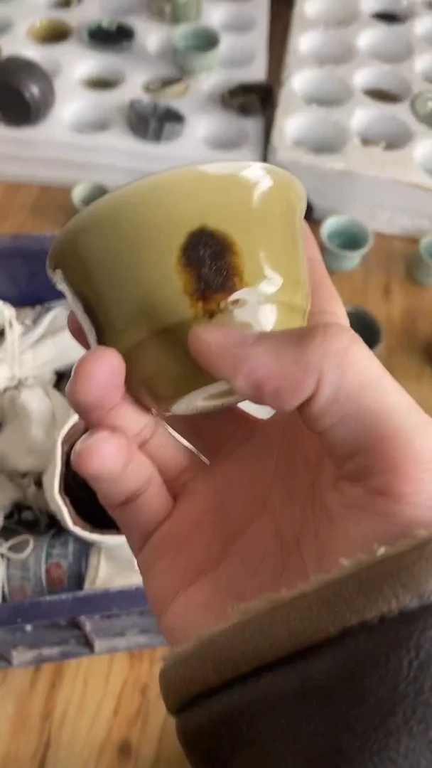 【山隐青瓷】龙窑柴烧杯子    微瑕