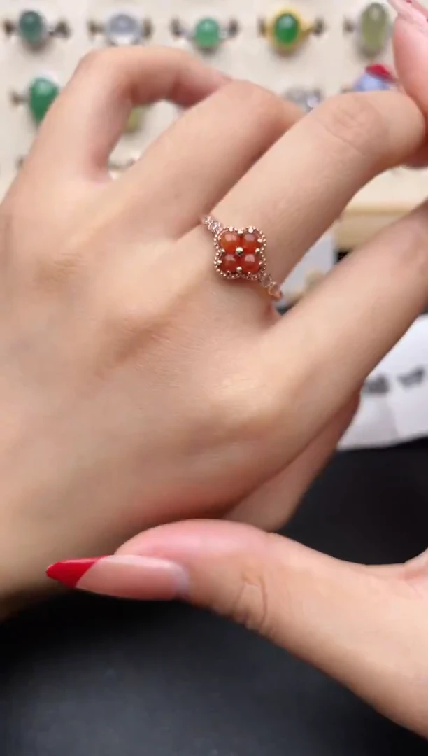 【闪购商品】翡翠戒指银S925镶嵌一物一证一礼盒