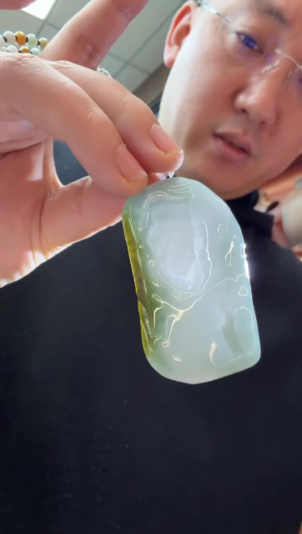 未镶嵌挂件翡翠A货翡翠孤品国雕谢林工