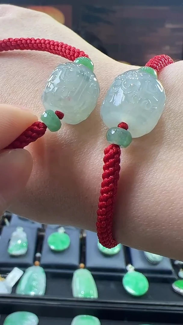 未镶嵌挂件翡翠手绳（多样性发其一）