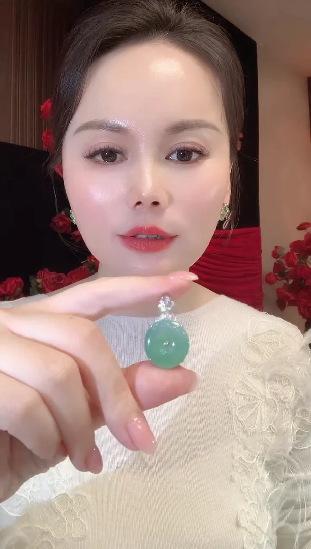 吊坠(不含链)18K金镶嵌翡翠C40