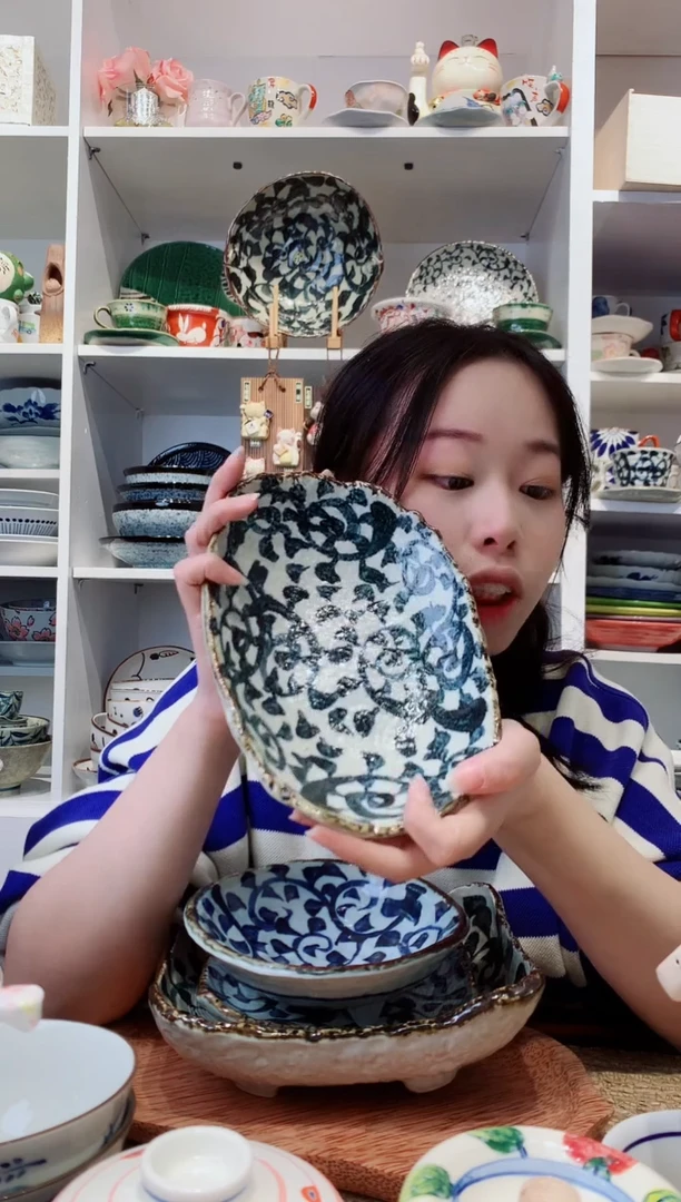 陶瓷章鱼唐草椭圆长盘20cm