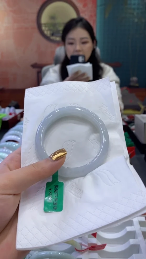 【闪购商品】翡翠手镯未镶嵌多人19421