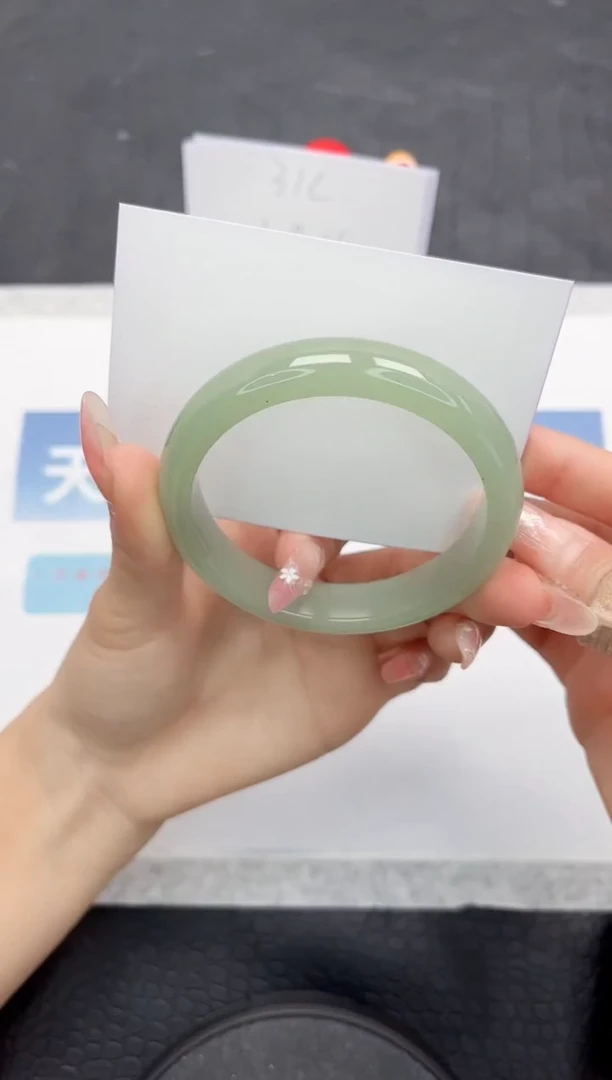 【闪购商品】石英质玉手镯未镶嵌L129-58.4