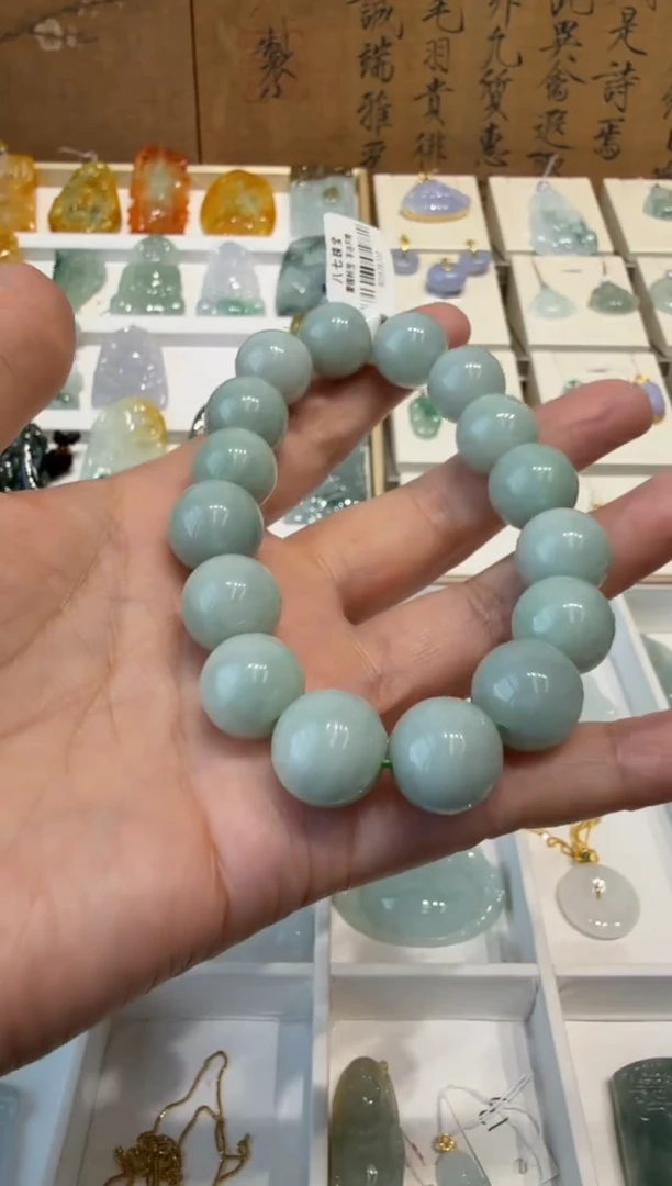 翡翠挂件未镶嵌A货翡翠多样性孤品
