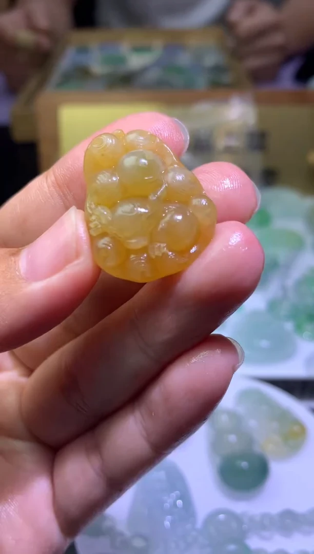 未镶嵌定制翡翠毛货