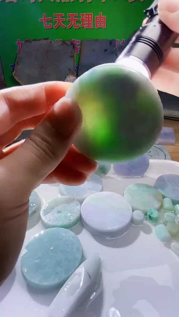 翡翠未镶嵌颈饰翡翠A货613