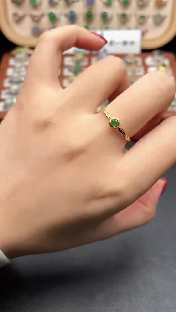 银S925镶嵌戒指翡翠一物一证一礼盒