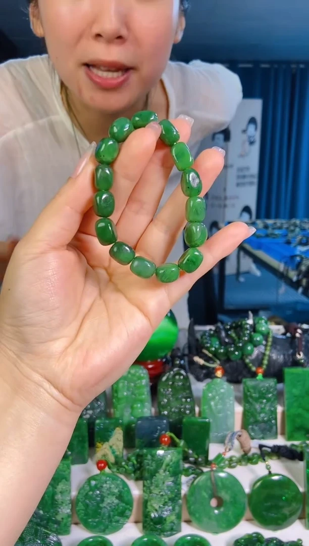 和田玉未镶嵌挂件1