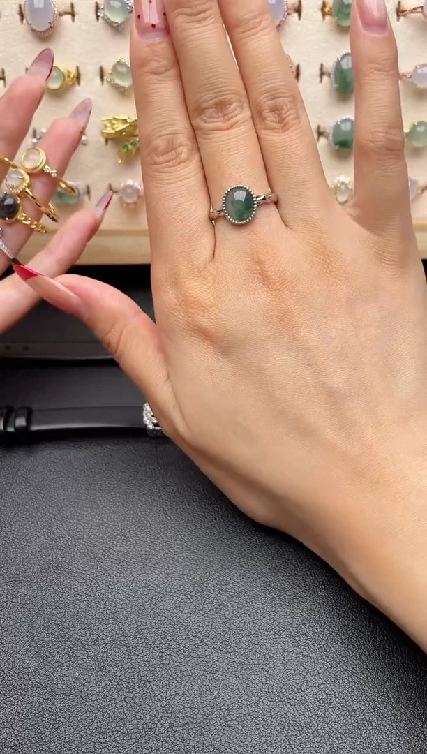 【闪购商品】翡翠戒指银S925镶嵌一物一证一礼盒