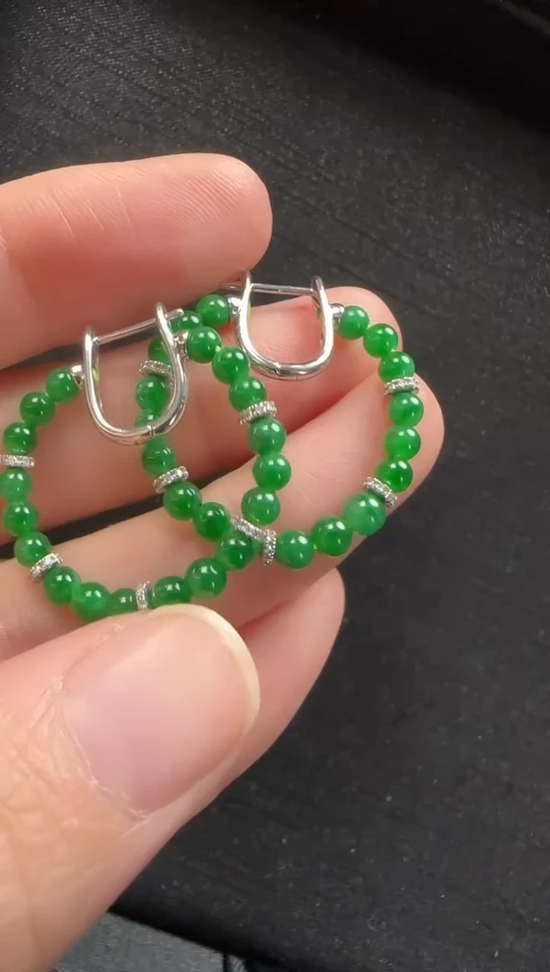 18K金镶嵌翡翠耳饰407玉珠一对