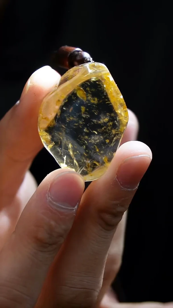 吊坠(赠链)未镶嵌水晶水晶