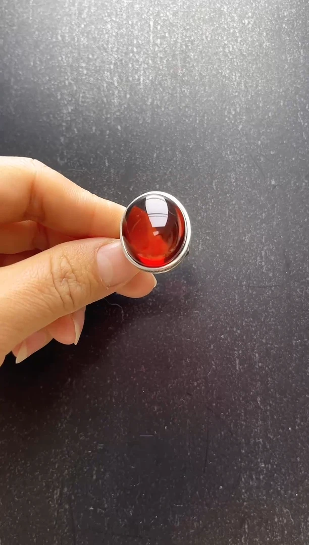 【闪购商品】琥珀裸石银S925镶嵌血珀戒指