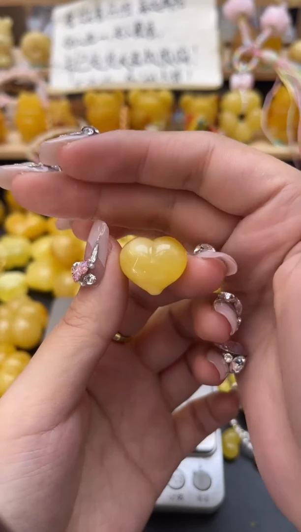 琥珀未镶嵌珠宝奇石084琥珀蜜蜡微瑕