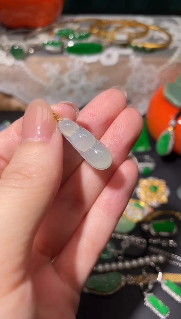 翡翠18K金镶嵌吊坠(不含链)翡翠