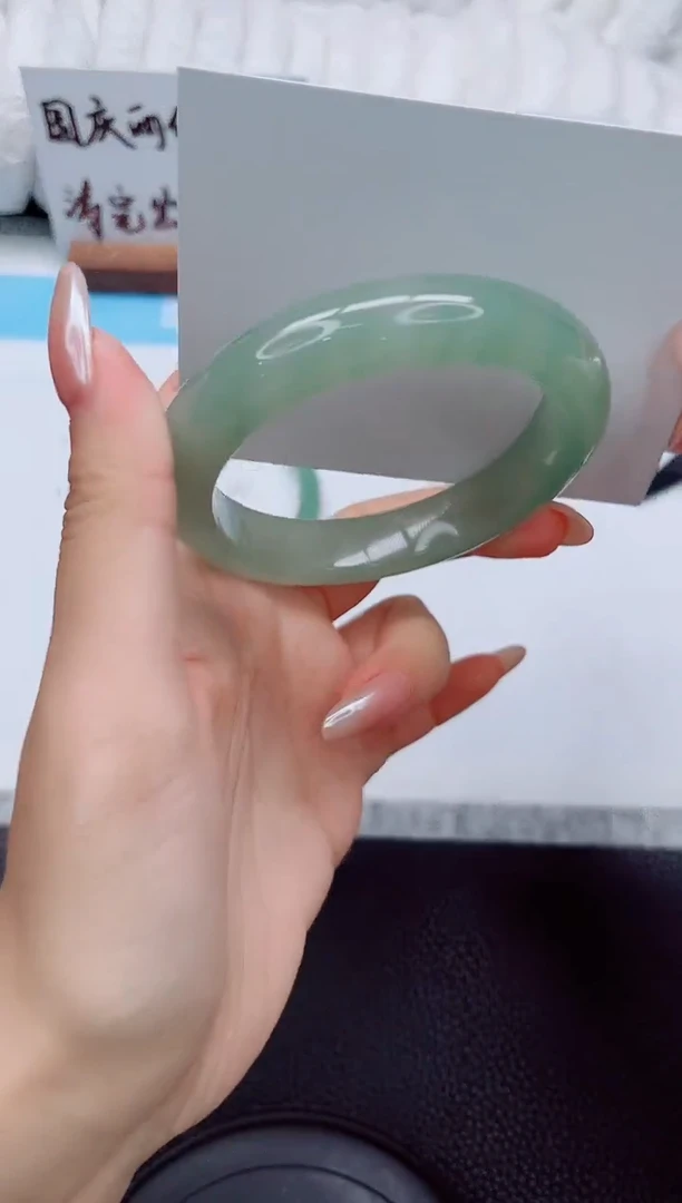 未镶嵌手镯石英质玉233-58