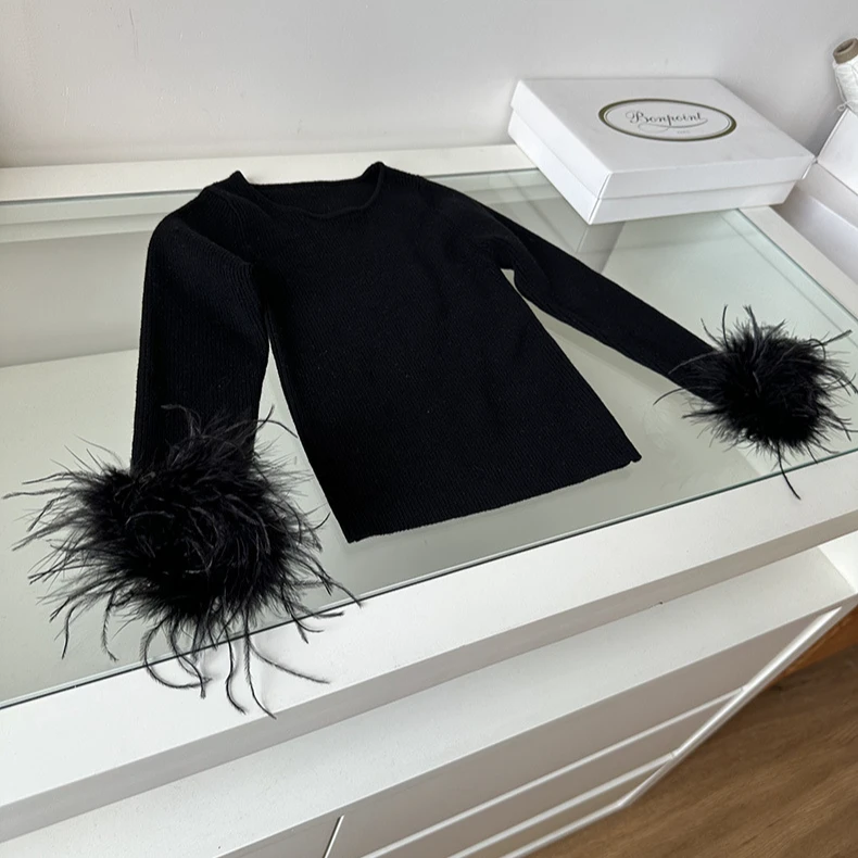 女童黑色针织衫含百分之15羊毛 长袖驼毛袖子修身套头