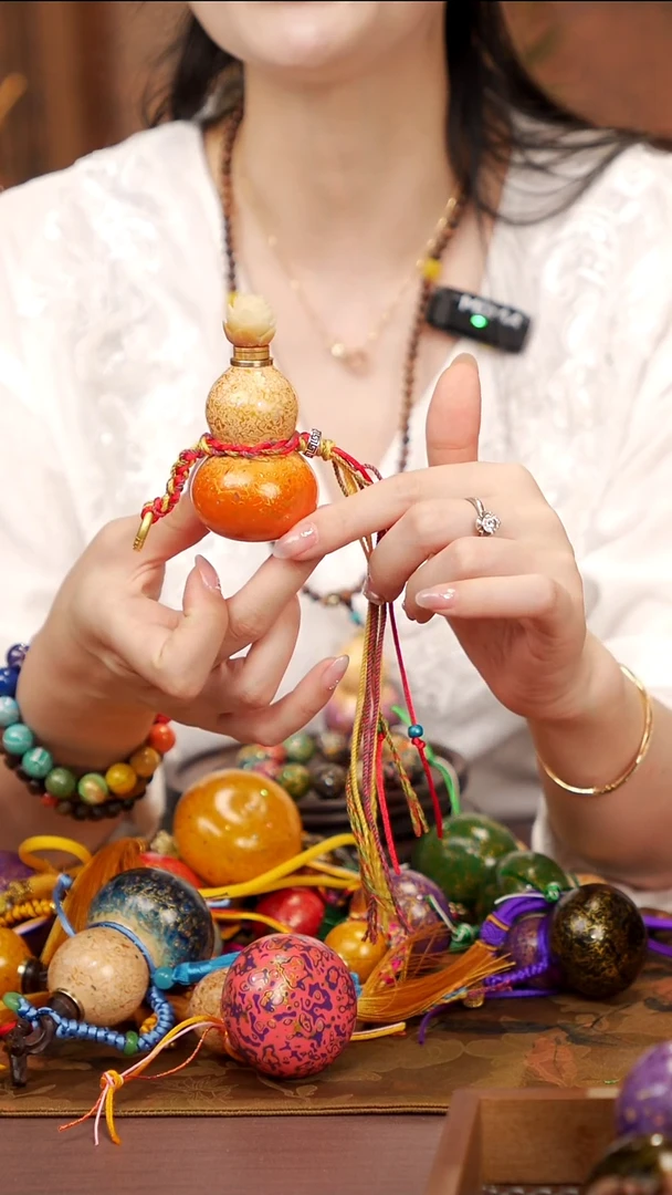 55 易林大漆开口小葫芦--178