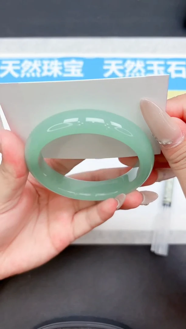 未镶嵌手镯石英质玉68-58.8