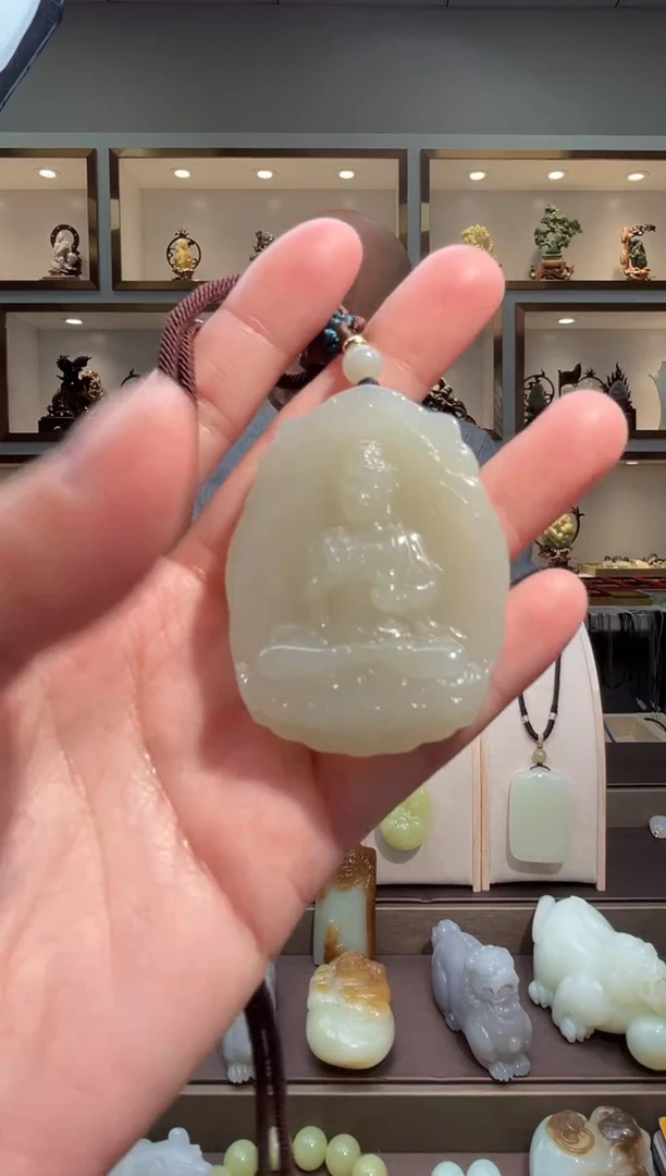 颈饰未镶嵌和田玉苏